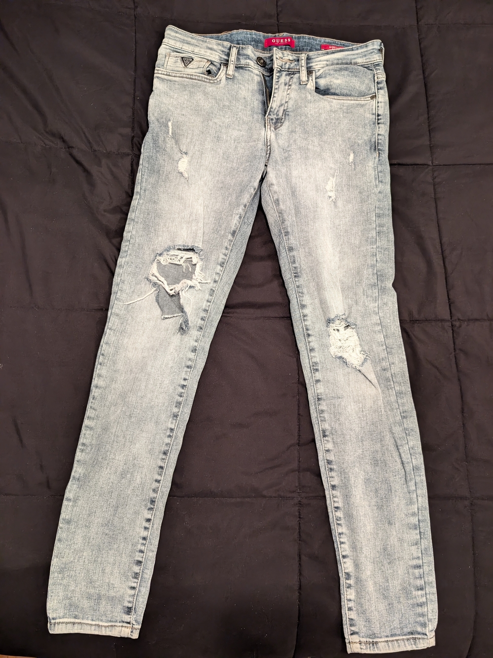 GUESS Light Wash Distressed Skinny Jeans